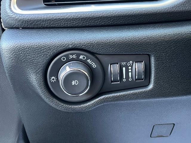 2026 Chrysler Pacifica Limited FWD