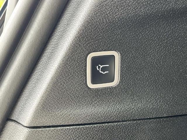 2025 Chrysler Pacifica Limited FWD