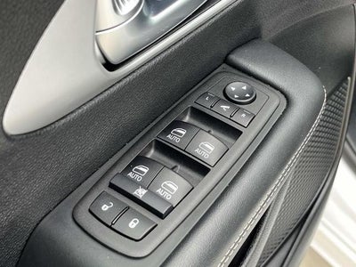 2025 Chrysler Pacifica Limited FWD