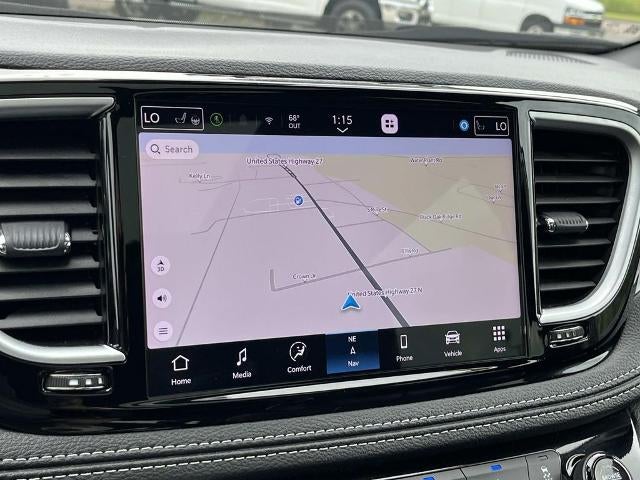 2025 Chrysler Pacifica Limited FWD