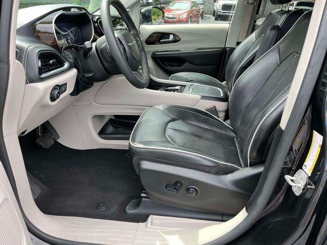2024 Chrysler Pacifica Limited FWD