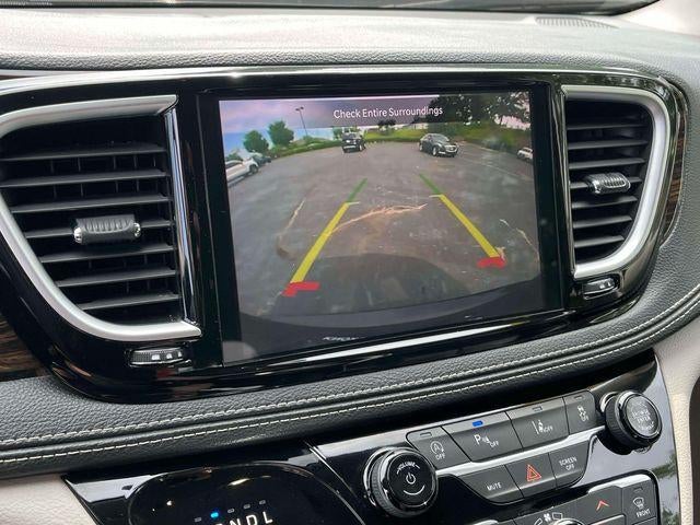 2024 Chrysler Pacifica Limited FWD