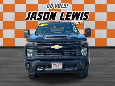 2024 Chevrolet Silverado 2500 HD Crew Cab Standard Box 4-Wheel Drive Custom
