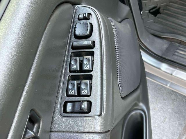 2006 GMC Sierra 1500 2WD Crew Cab Short Box SL