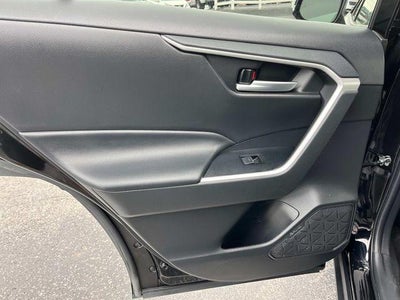 2023 Toyota RAV4 XLE FWD (GS)
