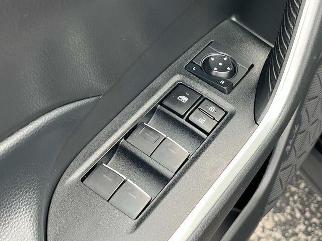 2023 Toyota RAV4 XLE FWD (GS)