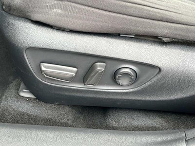 2023 Toyota RAV4 XLE FWD (GS)