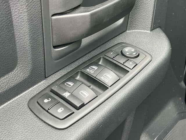 2012 RAM 3500 4WD Crew Cab 8 Ft Box ST