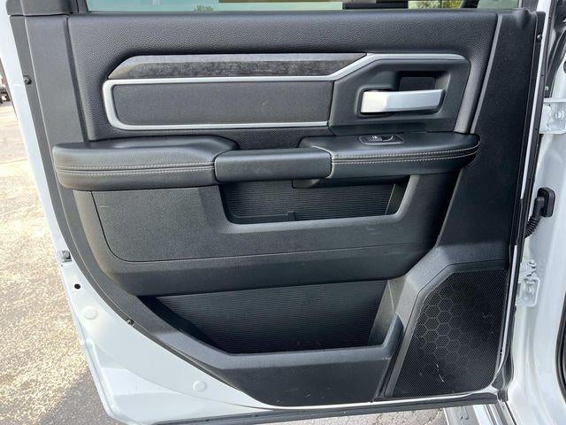 2024 RAM 3500 Big Horn 4x4 Crew Cab 8' Box