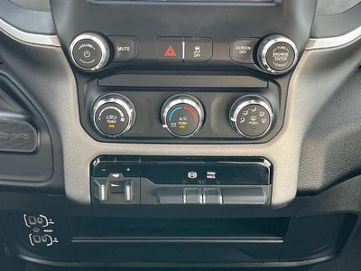 2024 RAM 3500 Big Horn 4x4 Crew Cab 8' Box