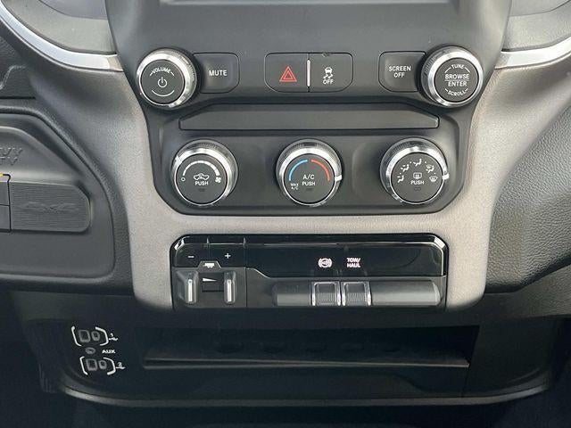2024 RAM 3500 Big Horn 4x4 Crew Cab 8' Box