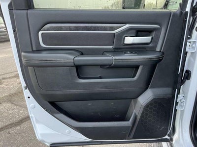 2024 RAM 3500 Big Horn 4x4 Crew Cab 8' Box