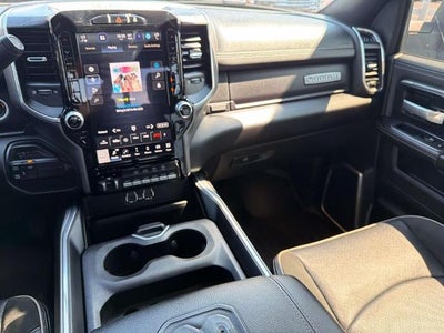 2023 RAM 3500 Laramie 4x4 Crew Cab 8' Box