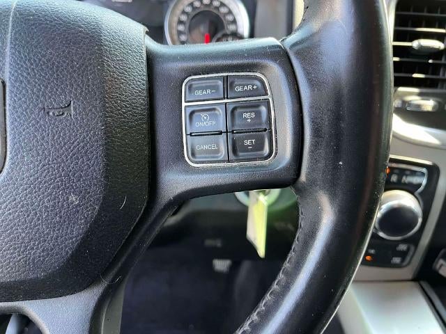 2016 RAM 1500 4WD Crew Cab 5.7 Ft Box Big Horn