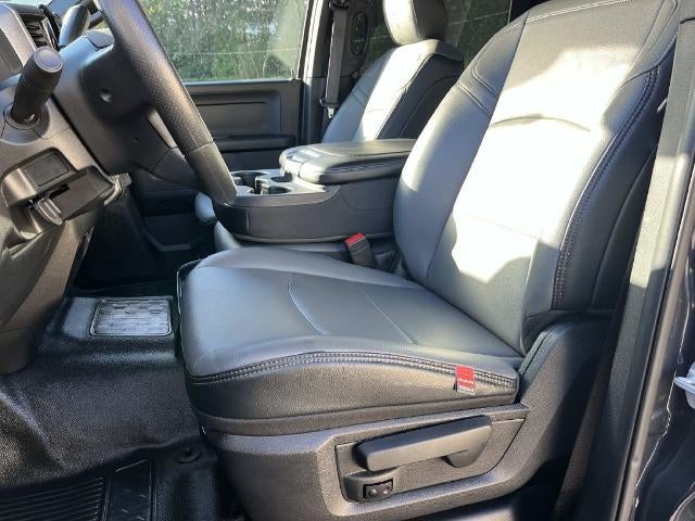 2026 RAM 5500 Chassis Cab Tradesman 4x4 Crew Cab 60" CA 173.4" WB