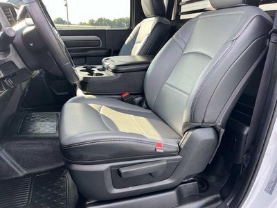 2025 RAM 3500 Chassis Cab Tradesman 4WD Reg Cab 60" CA 143.5" WB