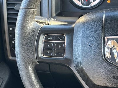 2018 RAM 3500 Chassis Cab Tradesman 4WD Crew Cab 60" CA 172.4" WB