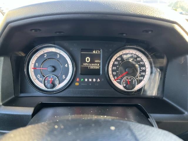 2018 RAM 3500 Chassis Cab Tradesman 4WD Crew Cab 60" CA 172.4" WB