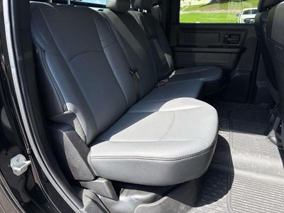 2024 RAM 3500 Chassis Cab Tradesman 4WD Crew Cab 60" CA 172.4" WB