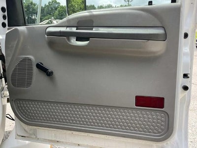 2001 Ford Super Duty F-650 Base