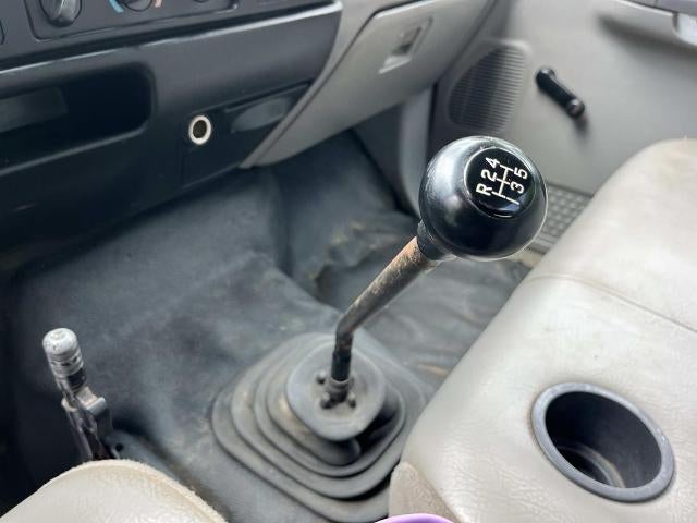 2001 Ford Super Duty F-650 Base