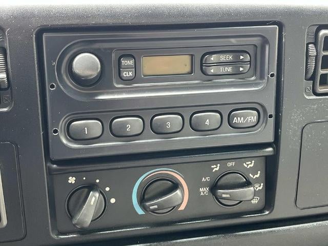 2001 Ford Super Duty F-650 Base