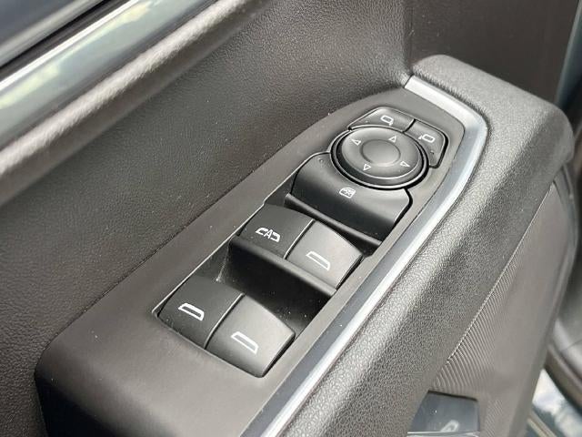 2025 Chevrolet Silverado 1500 Crew Cab Short Box 4-Wheel Drive LT 1LT
