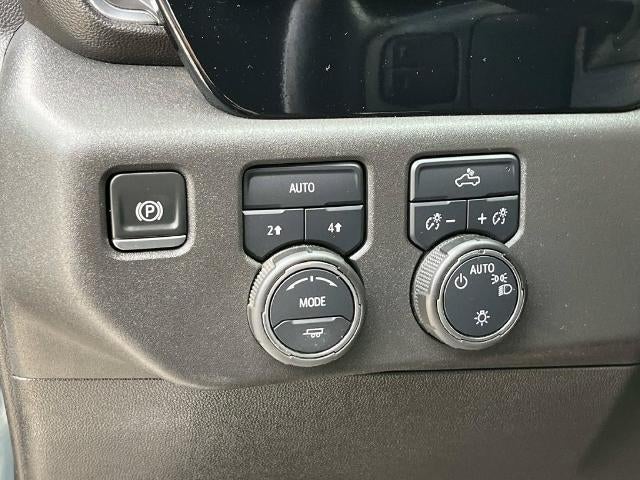 2025 Chevrolet Silverado 1500 Crew Cab Short Box 4-Wheel Drive LT 1LT