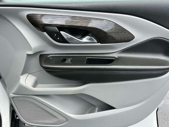 2023 GMC Terrain FWD 4dr SLT