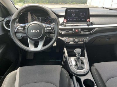 2024 Kia Forte LXS IVT