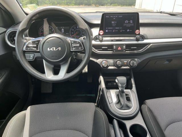 2024 Kia Forte LXS IVT