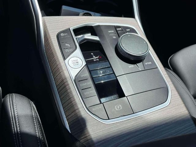 2025 BMW 330i Sedan