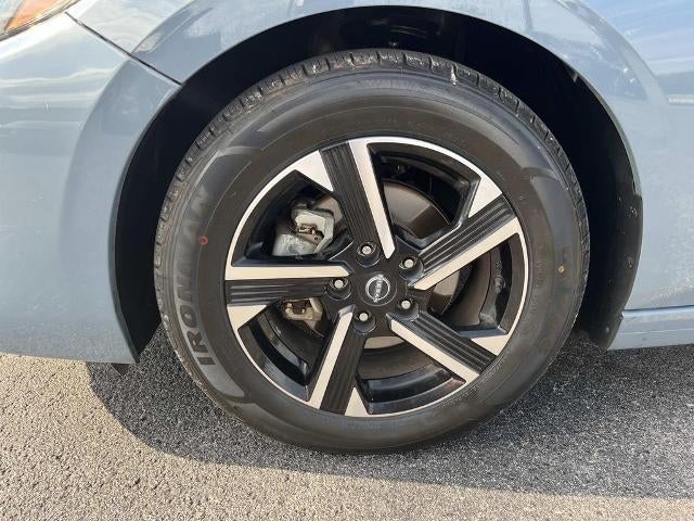 2025 Nissan Sentra SV CVT