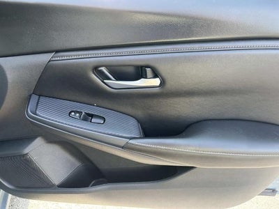 2025 Nissan Sentra SV CVT