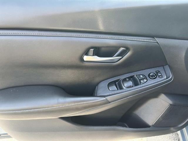 2025 Nissan Sentra SV CVT