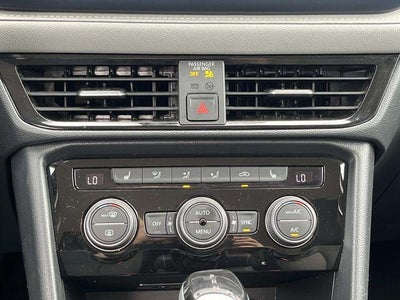 2024 Volkswagen Taos SE FWD