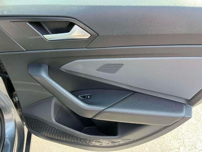 2025 Volkswagen Jetta SE Auto