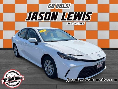 2025 Toyota Camry LE (SE)