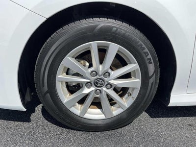 2025 Toyota Camry LE (SE)