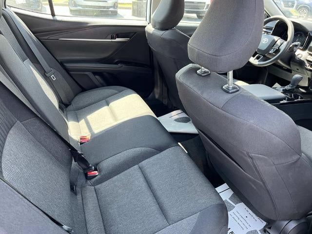 2025 Toyota Camry LE (SE)
