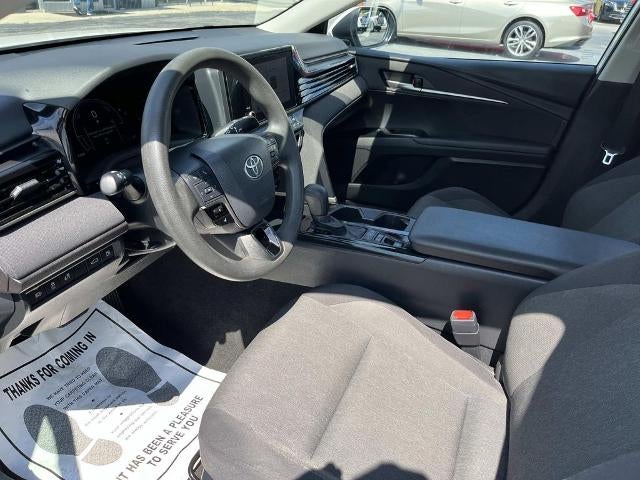 2025 Toyota Camry LE (SE)