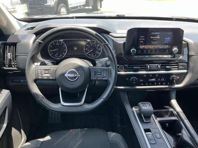 2024 Nissan Pathfinder SV 4WD