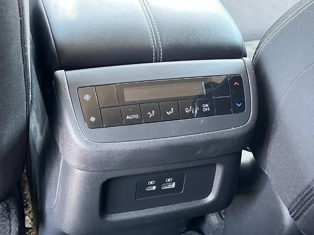 2024 Nissan Pathfinder SV 4WD