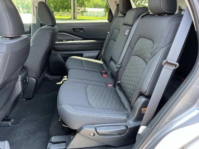2024 Nissan Pathfinder SV 4WD