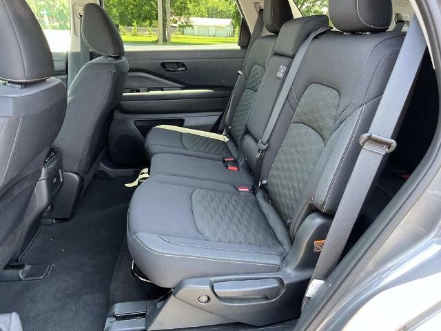 2024 Nissan Pathfinder SV 4WD
