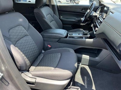2024 Nissan Pathfinder SV 4WD