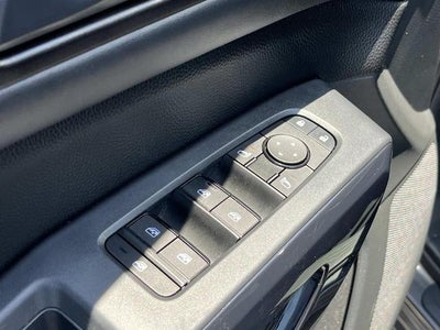 2024 Nissan Pathfinder SV 4WD