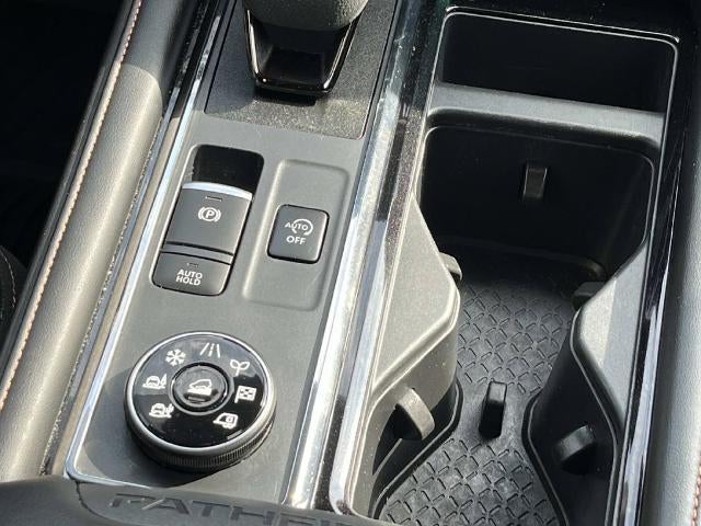 2024 Nissan Pathfinder Rock Creek 4WD