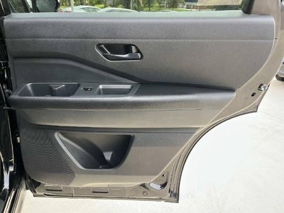 2024 Nissan Pathfinder Rock Creek 4WD