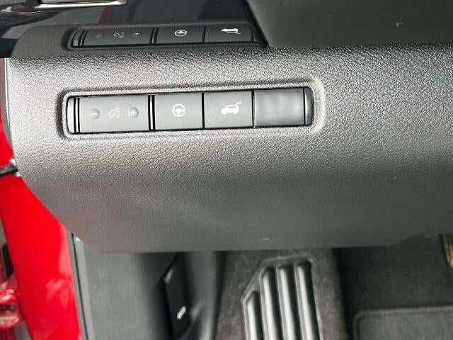 2026 Nissan Pathfinder SV 2WD
